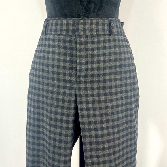 Banana Republic Pants - Banana Republic Women’s Black, Grey checkered, Plaid, Pants, Trouser, Size 4